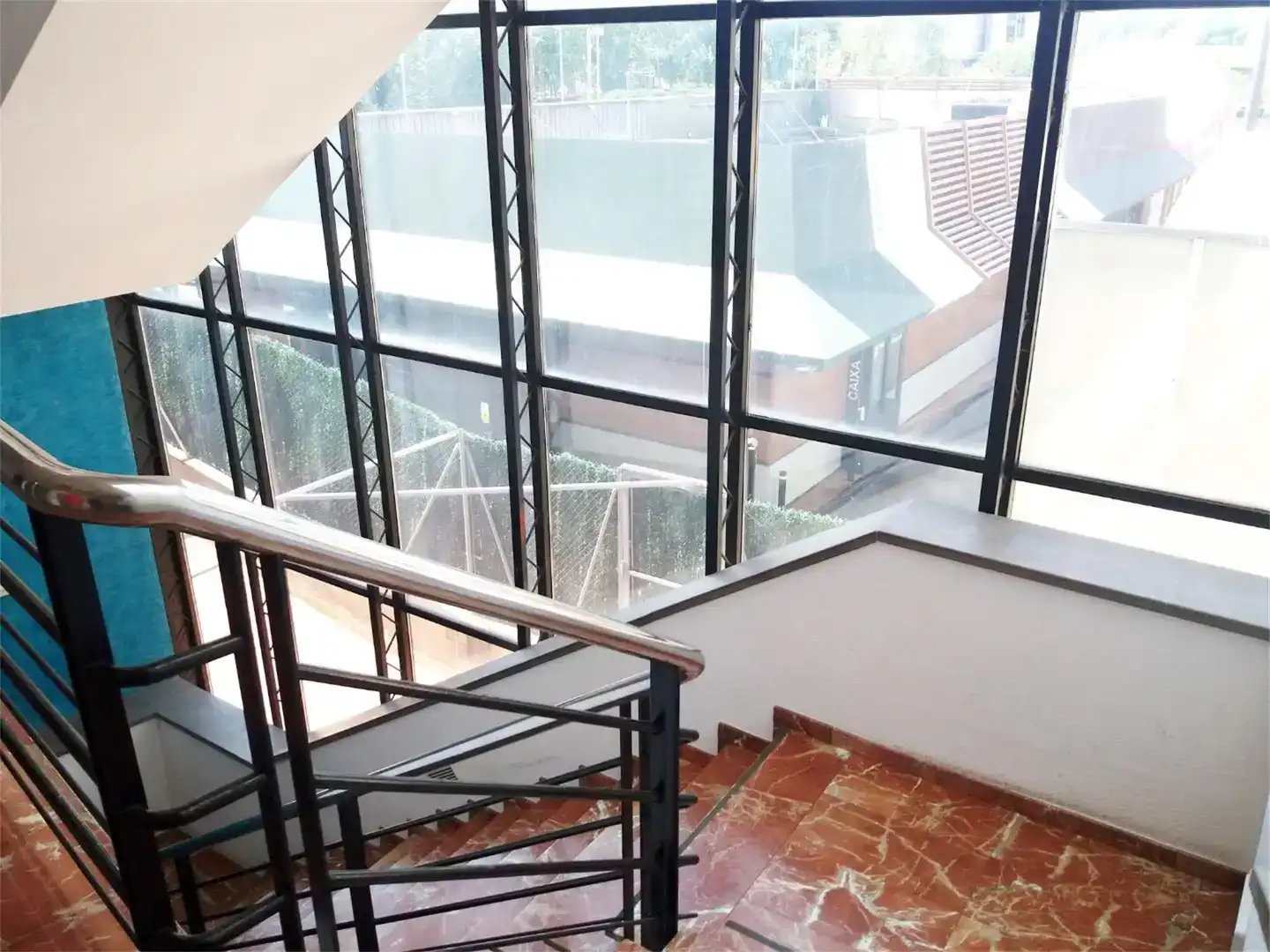 Local de alquiler en Cornellà de Llobregat con Aire acondicionado