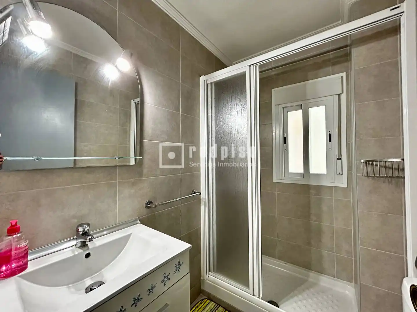 Baño de Piso en venta en Alcalá de Henares con Calefacción, Parquet y Terraza