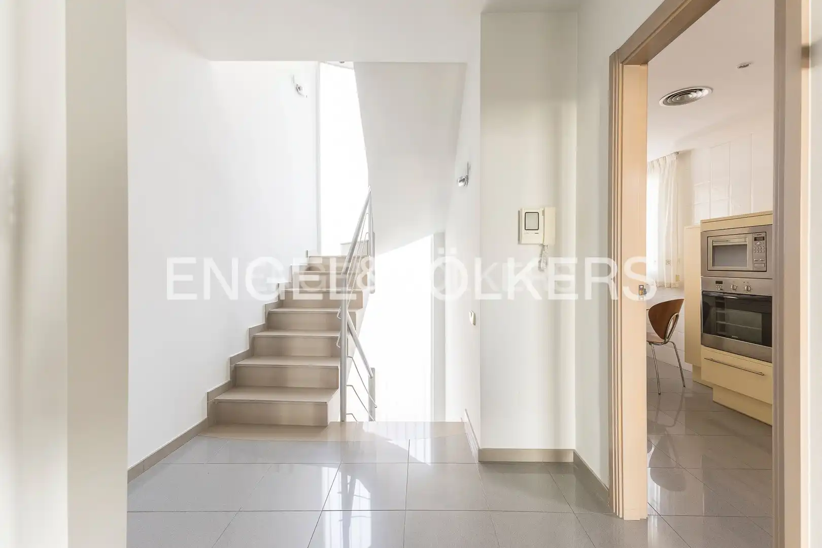 Houses for sale in Barcelona  with Air Conditioner, Heating and Private garden