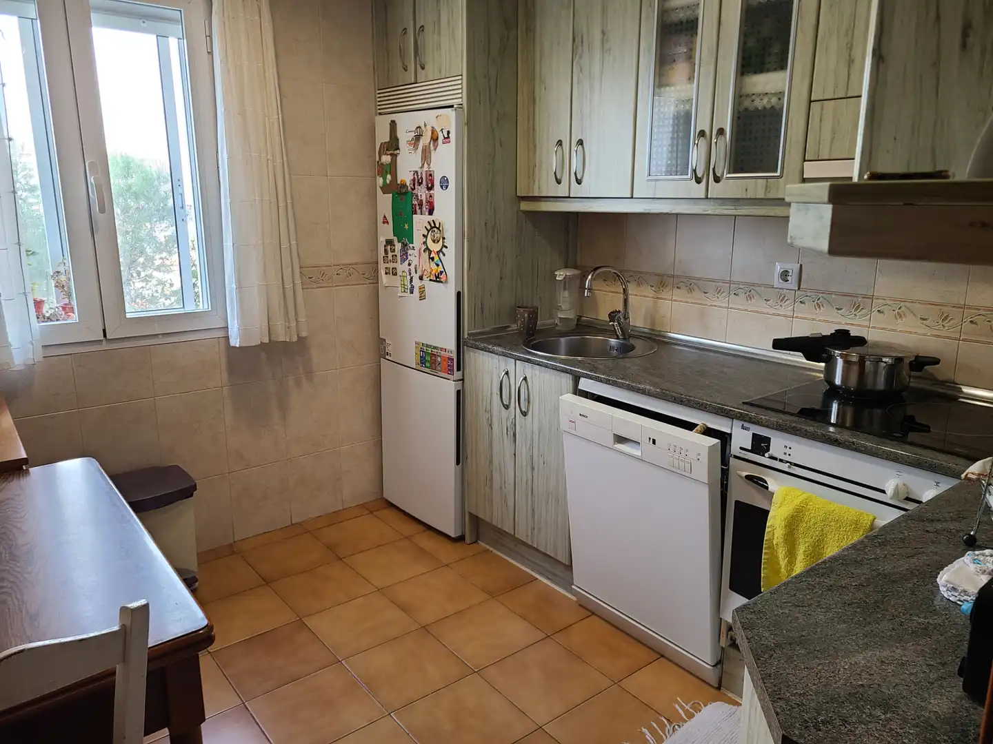 Kitchen of Flat for sale in Zaragoza  with Heating and Storage room