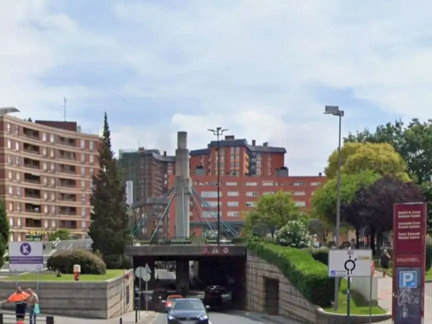 Außenansicht von Garage zum Verkauf in Barakaldo 