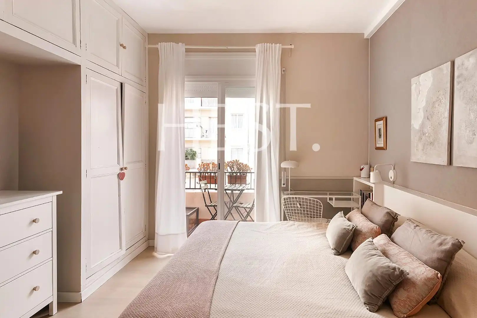 Habitación de Piso en venta en Barcelona con Calefacción, Parquet y Trastero