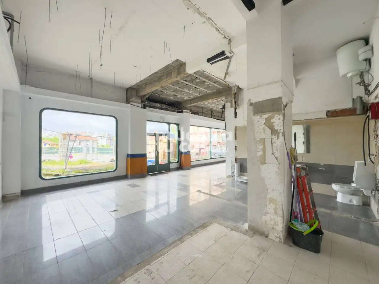 Local en venta en Irun 