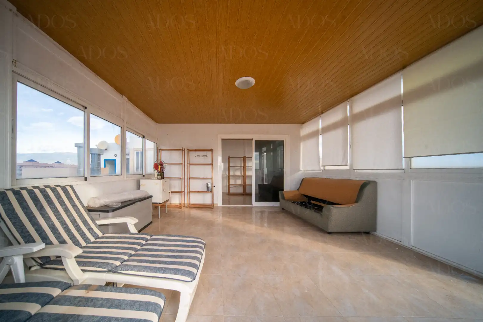 Living room of Attic for sale in Roquetas de Mar  with Terrace and Furnished