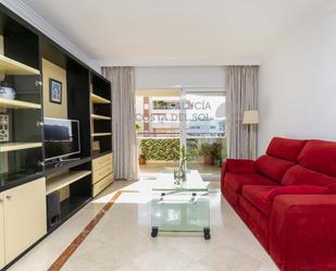 Living room of Apartment for sale in Marbella  with Air Conditioner, Heating and Terrace