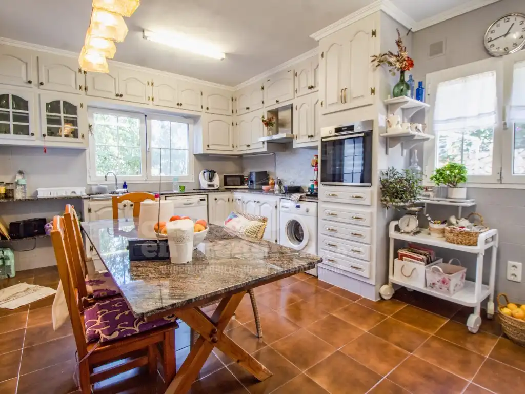 Cocina de Finca rústica en venta en Es Castell con Aire acondicionado, Jardín privado y Piscina