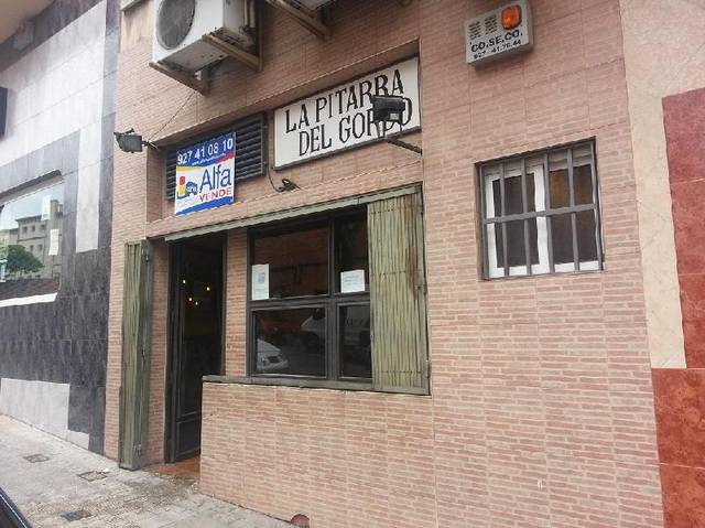 Local comercial en Venta en Miralvalle - Av. Virgen del Puerto - La Data