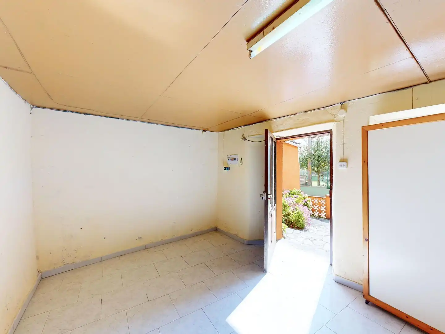 Houses for sale in Trabada  with Storage room