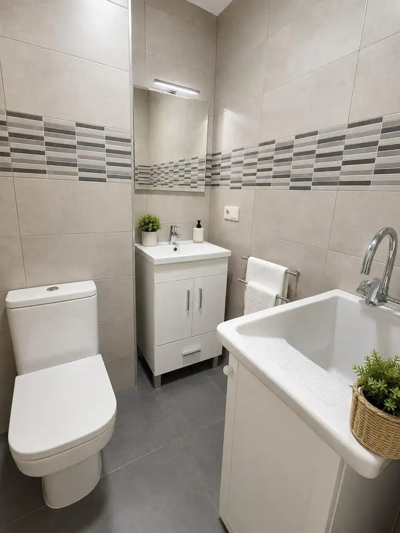 Bathroom of Flat for rent in Málaga  with Air Conditioner, Terrace and Furnished
