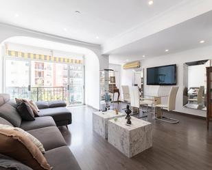 Living room of Flat for sale in  Valencia Capital  with Air Conditioner, Terrace and Balcony