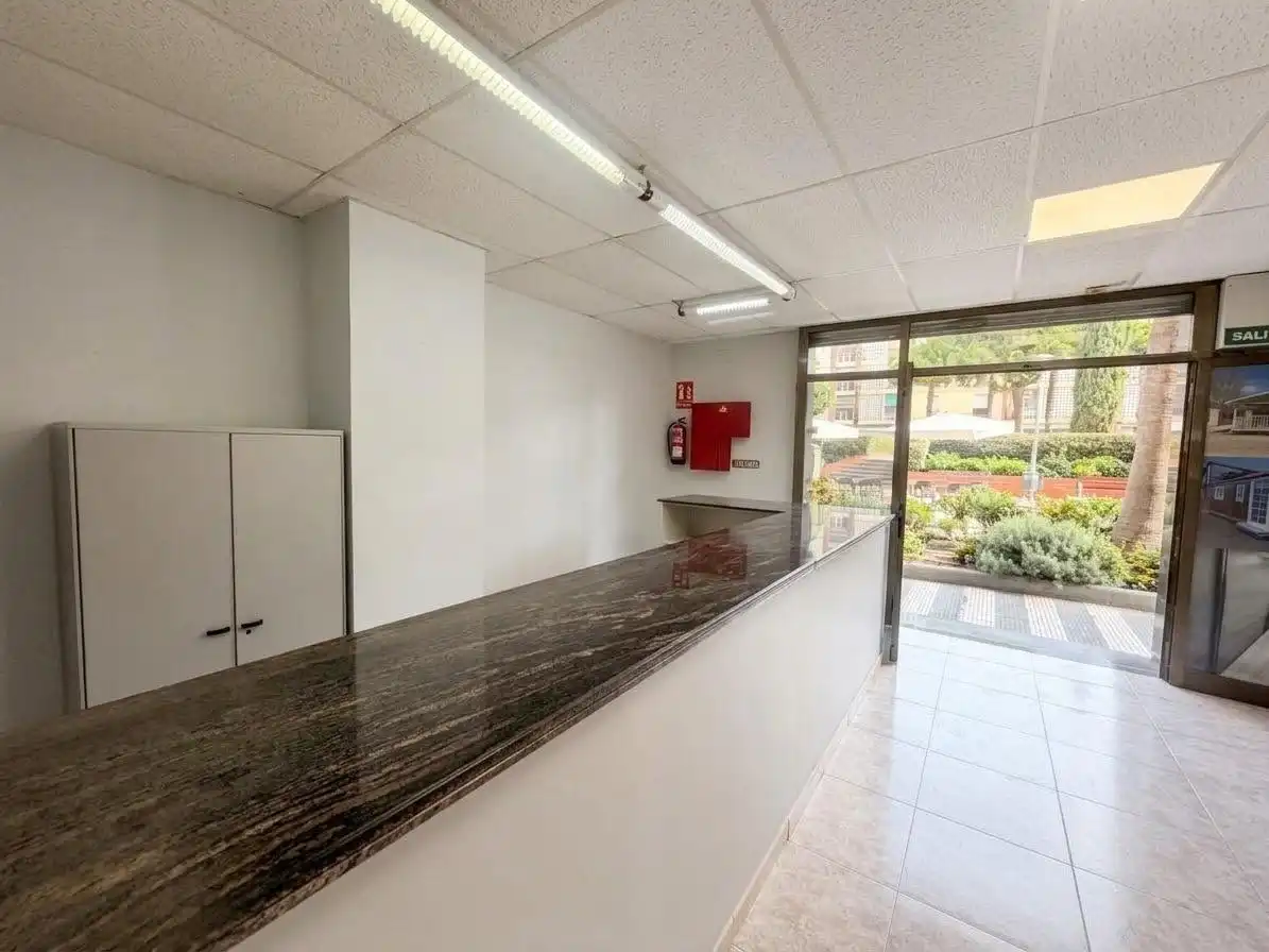 Local comercial en venda a Les Roquetes, imagen 13