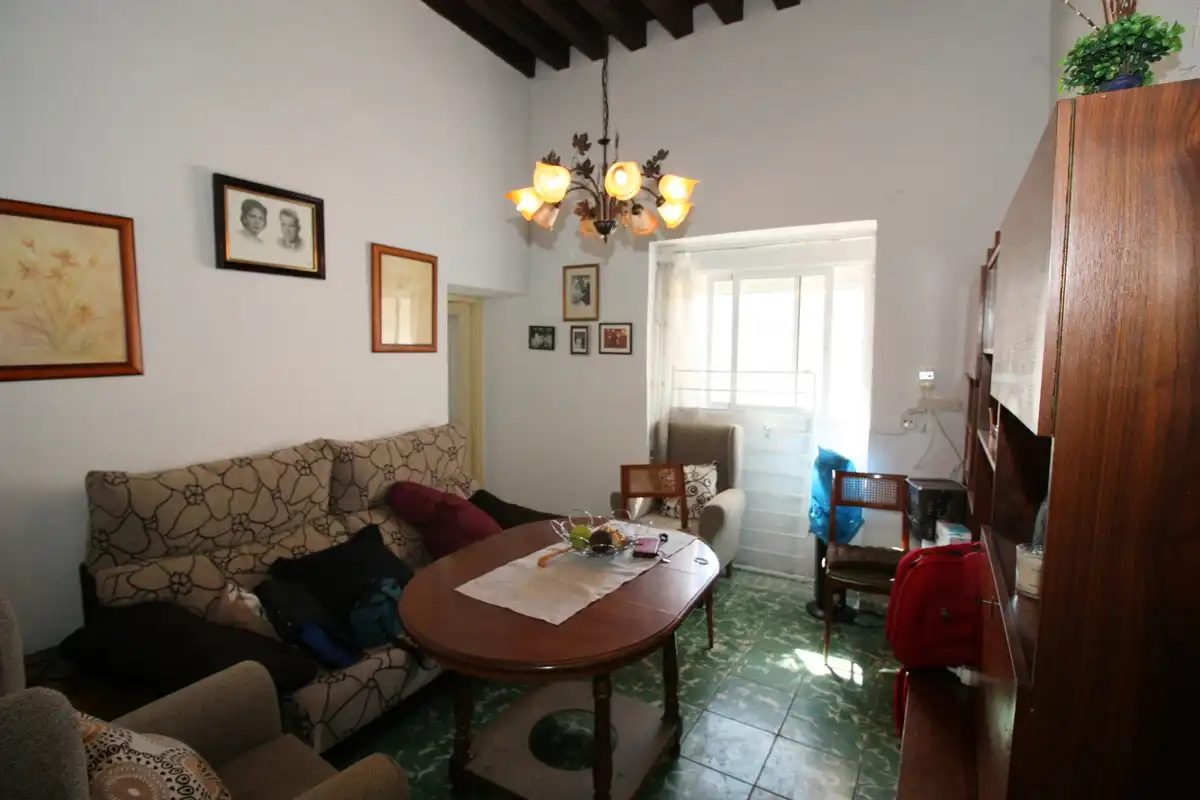 Living room of Flat for sale in Mombeltrán  with Furnished
