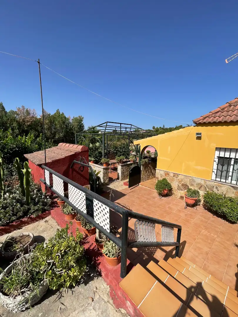 Country homes for sale in Cantillana
