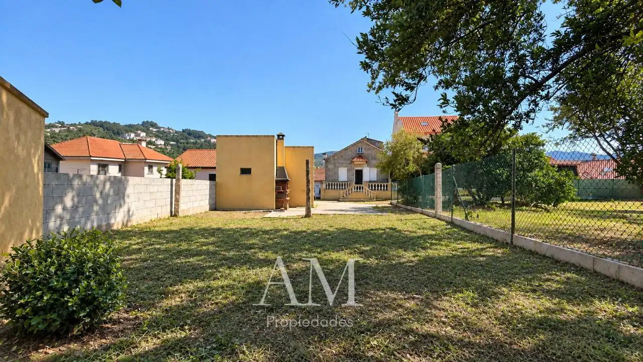 Casa o chalet en venta en Vigo  con Calefacción, Jardín privado y Terraza