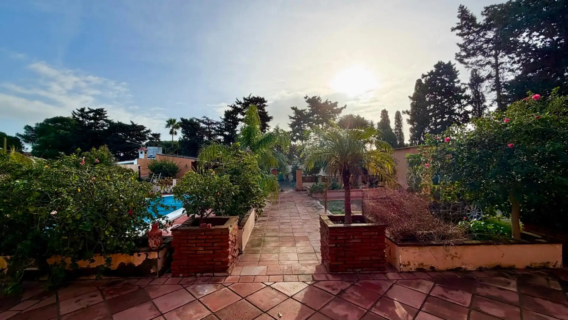Jardí de Casa o xalet en venda en La Línea de la Concepción amb Jardí privat i Piscina
