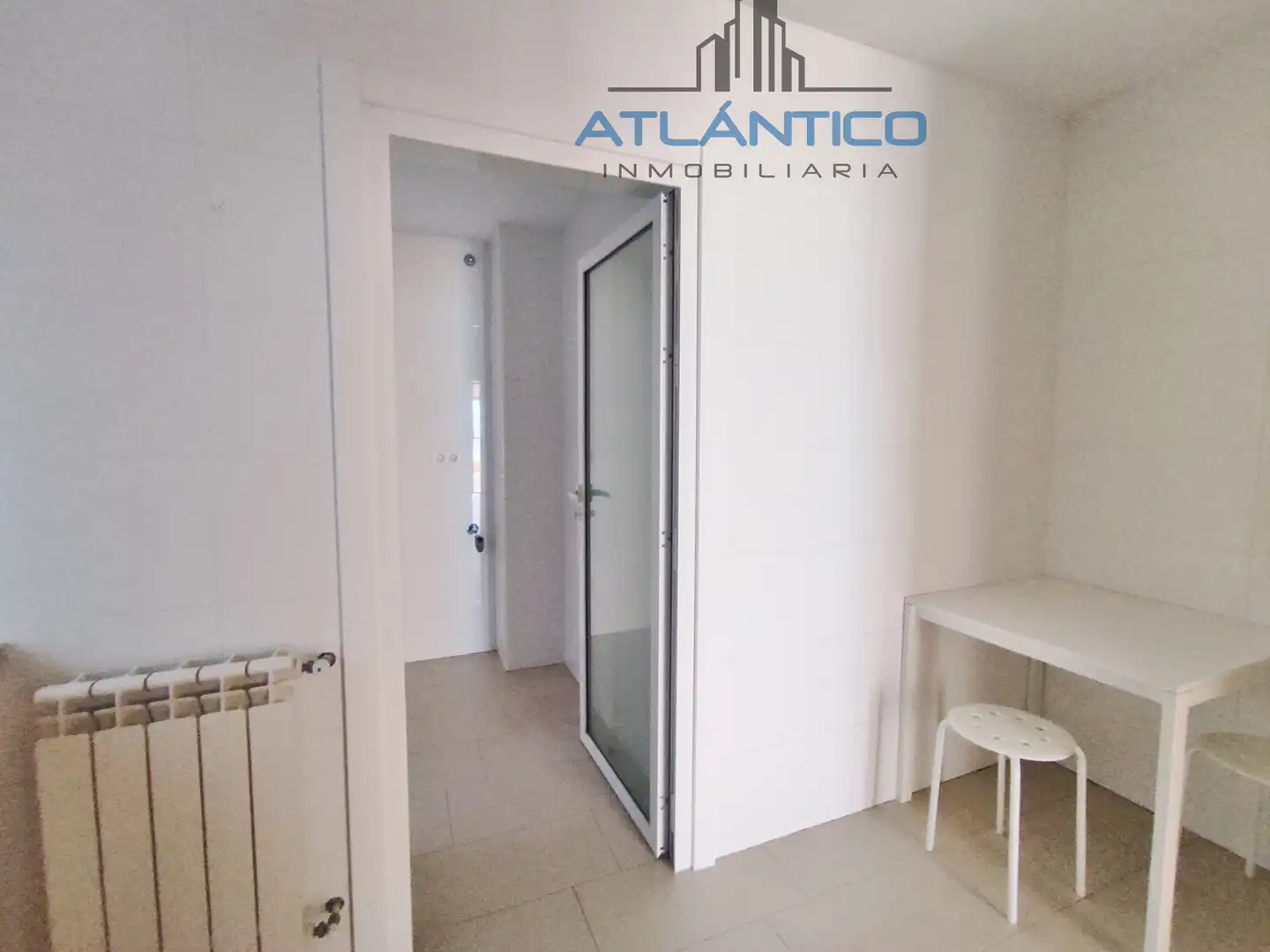 Piso en venta en A Coruña Capital  con Calefacción, Trastero y Horno