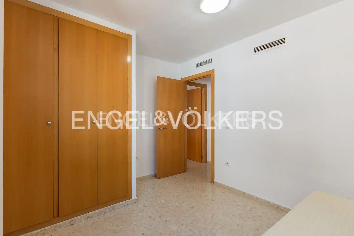 Flat for rent in El Real de Gandia  with Air Conditioner and Heating