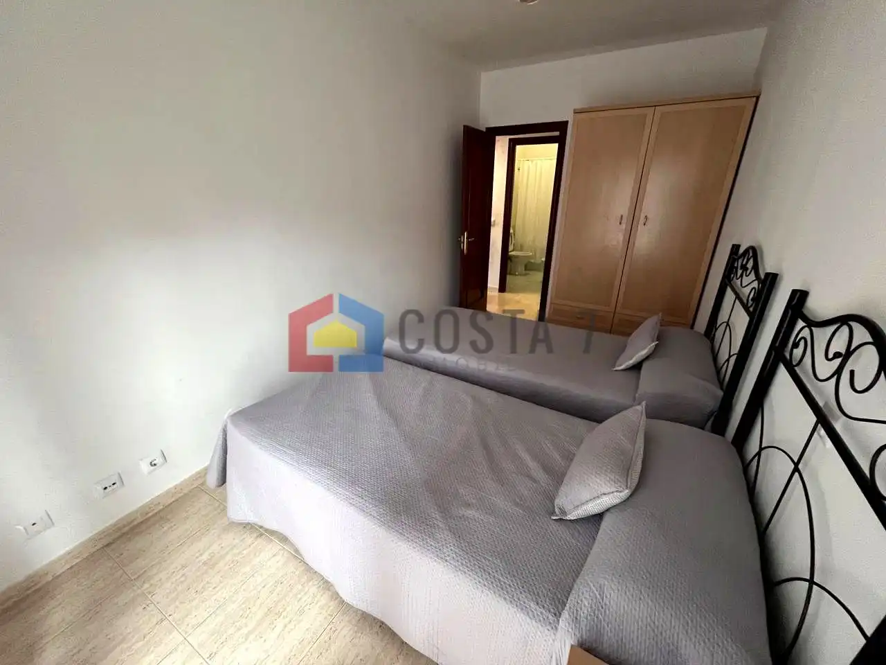 Schlafzimmer von Wohnung zum Verkauf in Arnuero mit Abstellraum und Möbliert