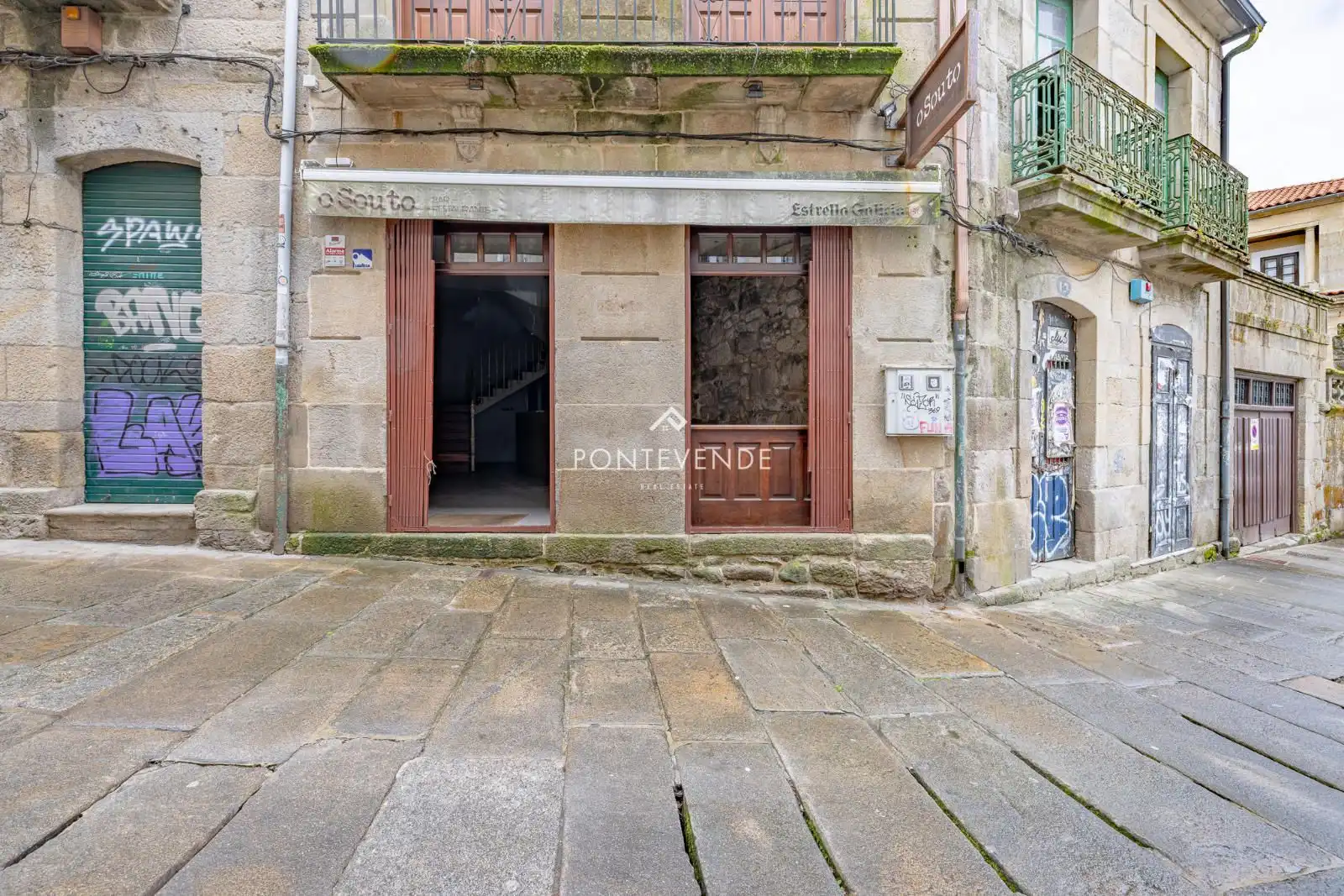 Gebäude zum Verkauf in Pontevedra Capital 