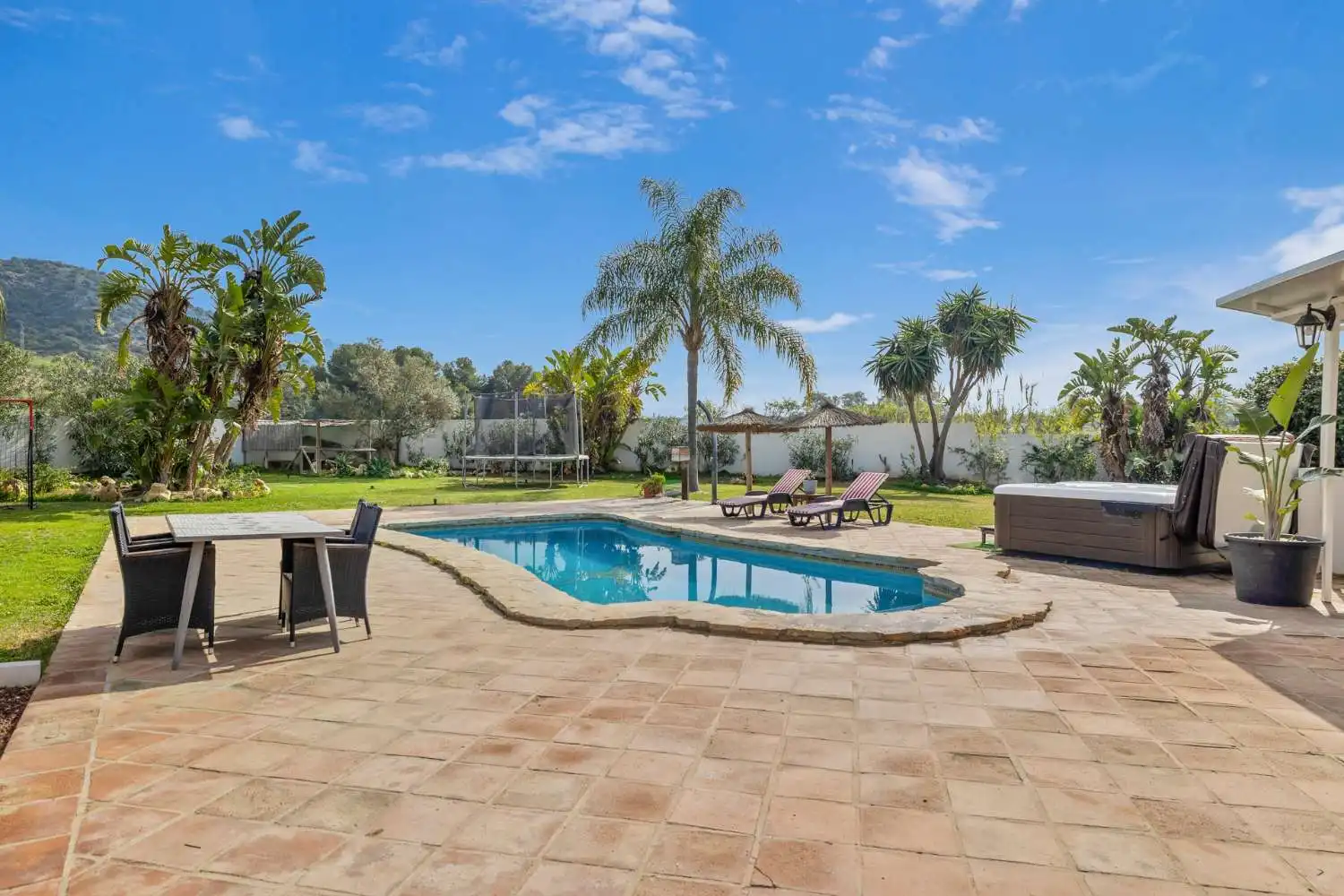Swimming pool of Houses for sale in Alhaurín El Grande  with Air Conditioner, Heating and Terrace