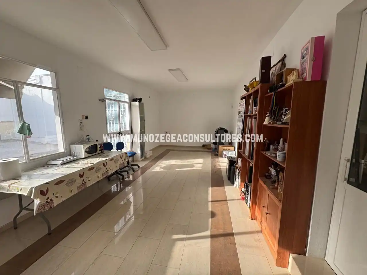 Industrial building to rent in De La Torca, imagen 4