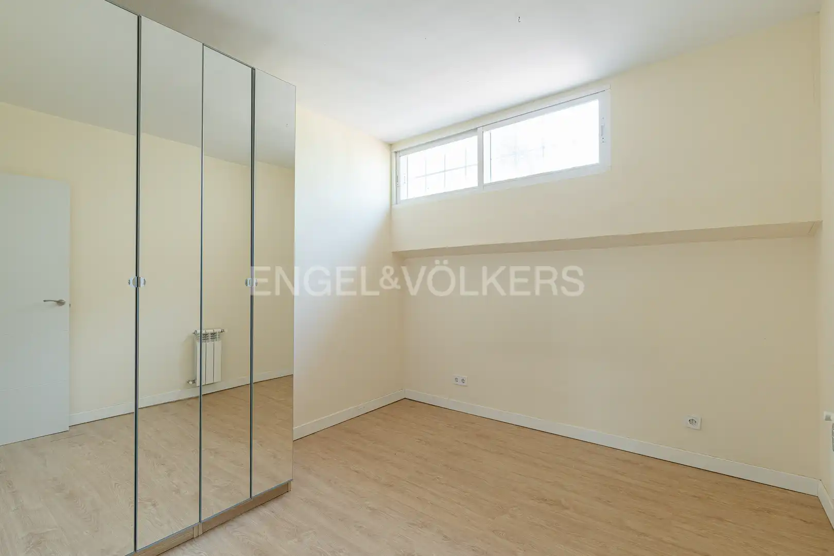 Bedroom of Houses for sale in Valdemorillo  with Heating, Private garden and Parquet flooring