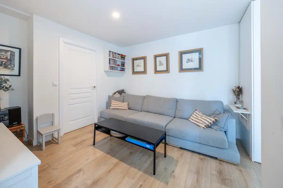 Wohnung zum Verkauf in Madrid mit Klimaanlage, Heizung und Privatgarten