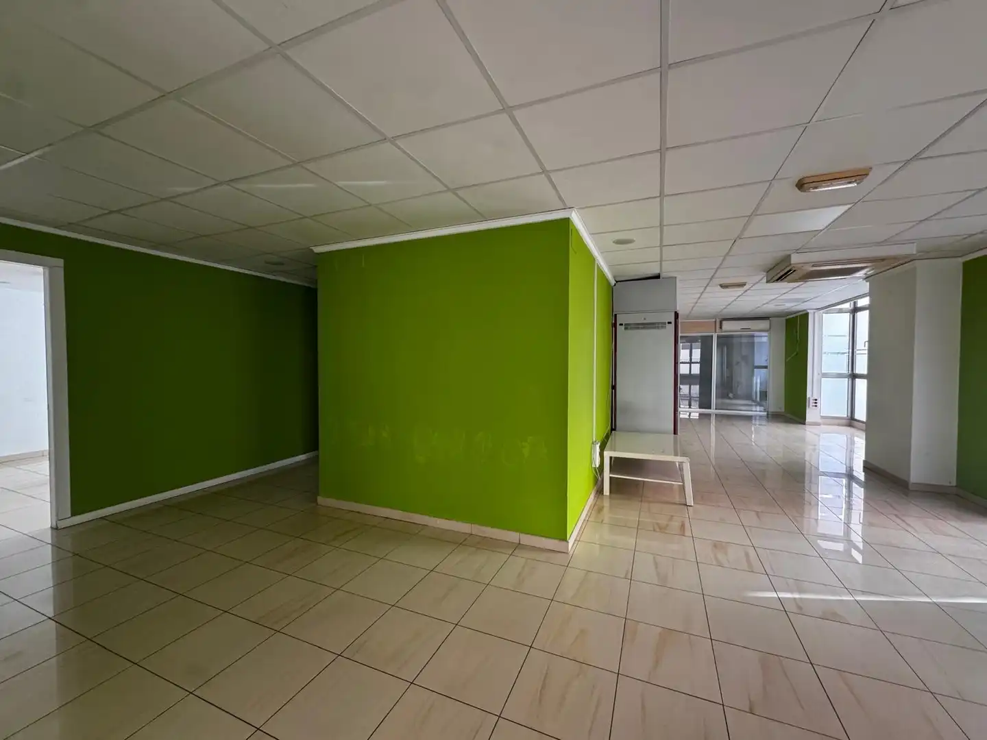 Oficina de alquiler en Gandia, Valencia
