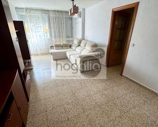 Sala d'estar de Pis de lloguer en  Sevilla Capital amb Aire condicionat i Moblat