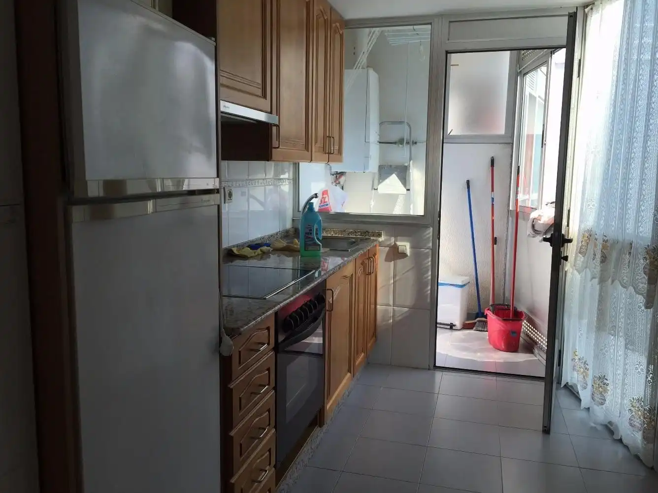 Cuina de Apartament de lloguer en Ferrol amb Calefacció, Parquet i Traster