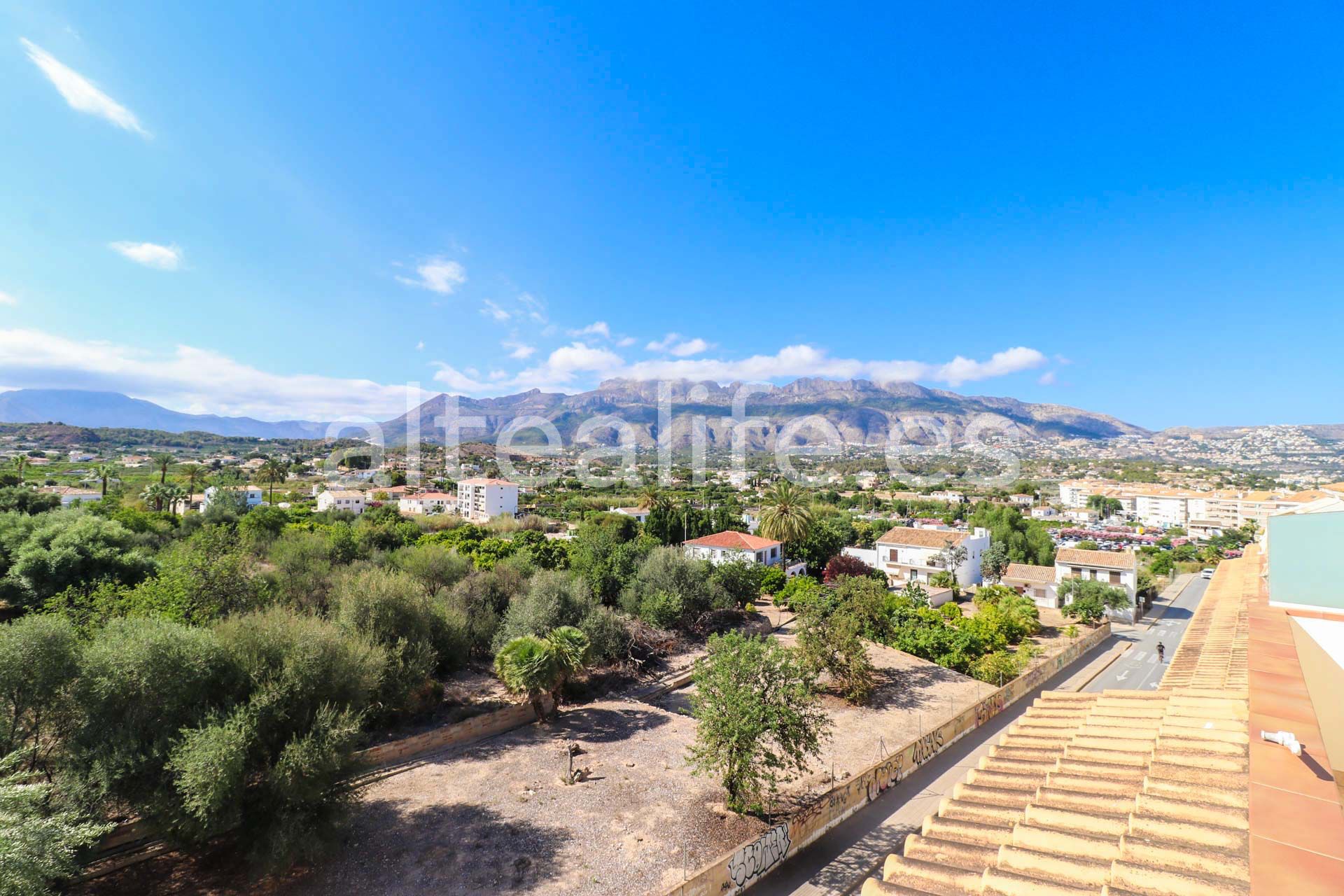 Vista exterior de Ático en venta en Altea con Aire acondicionado y Terraza