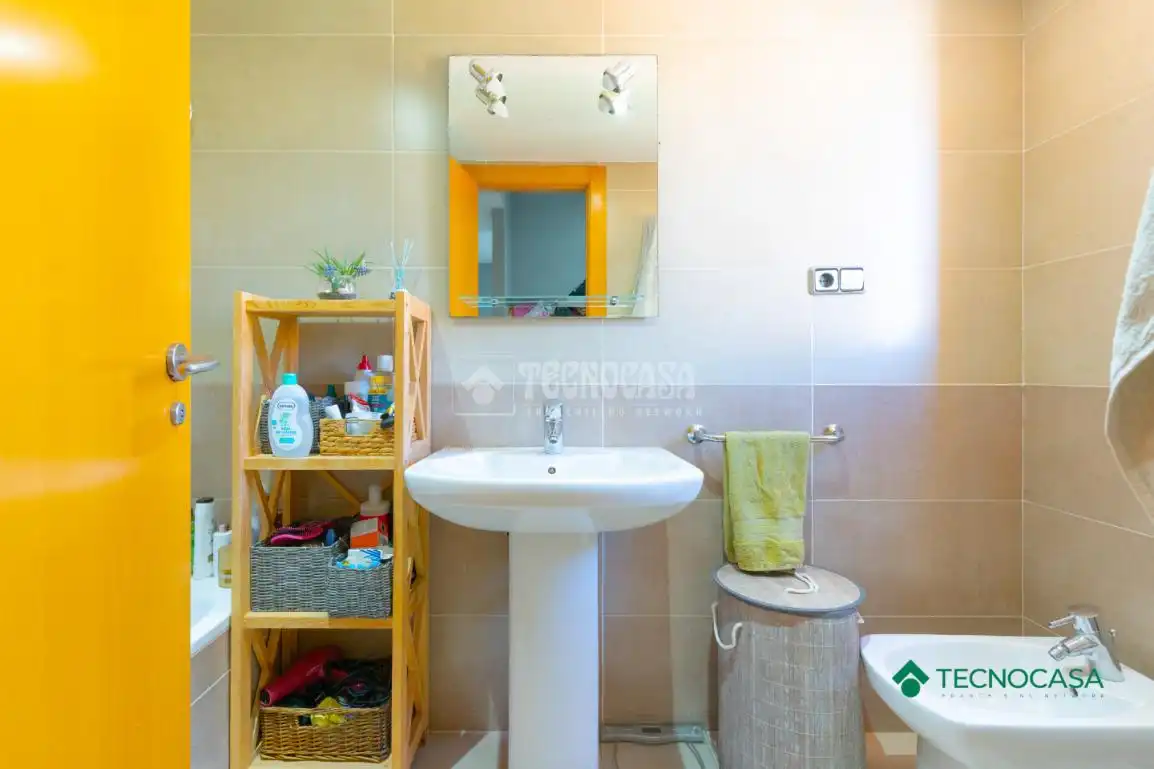 Baño de Piso en venta en Roquetas de Mar con Aire acondicionado y Terraza