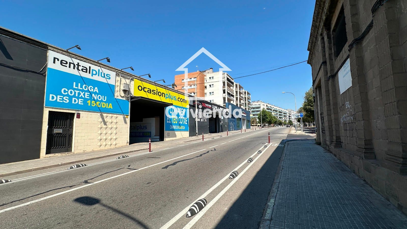 Vista exterior de Oficina de lloguer en Cerdanyola del Vallès amb Aire condicionat, Calefacció i Moblat