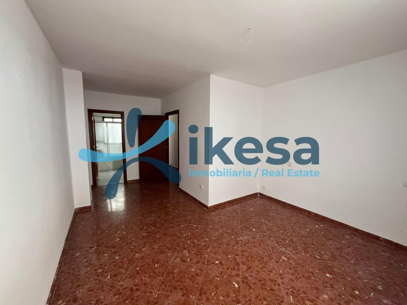 Flat for sale in Lopera