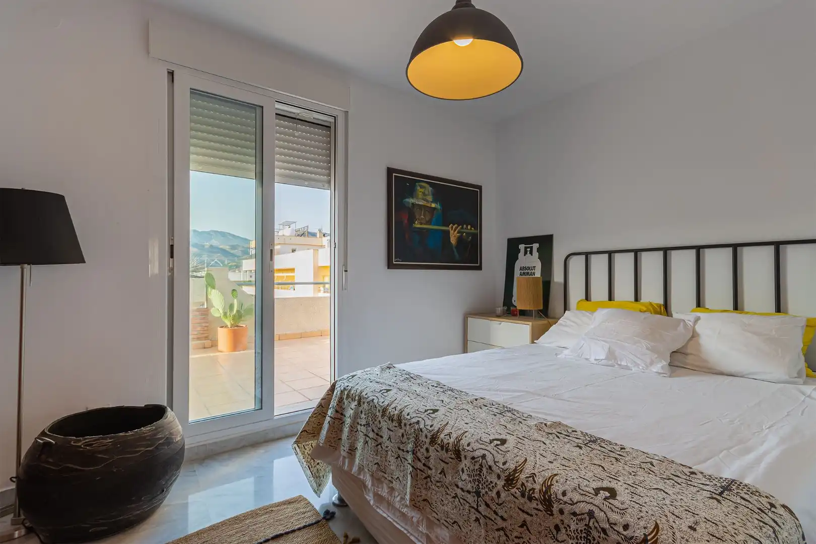 Habitación de Ático de alquiler en Almuñécar con Aire acondicionado, Terraza y Amueblado