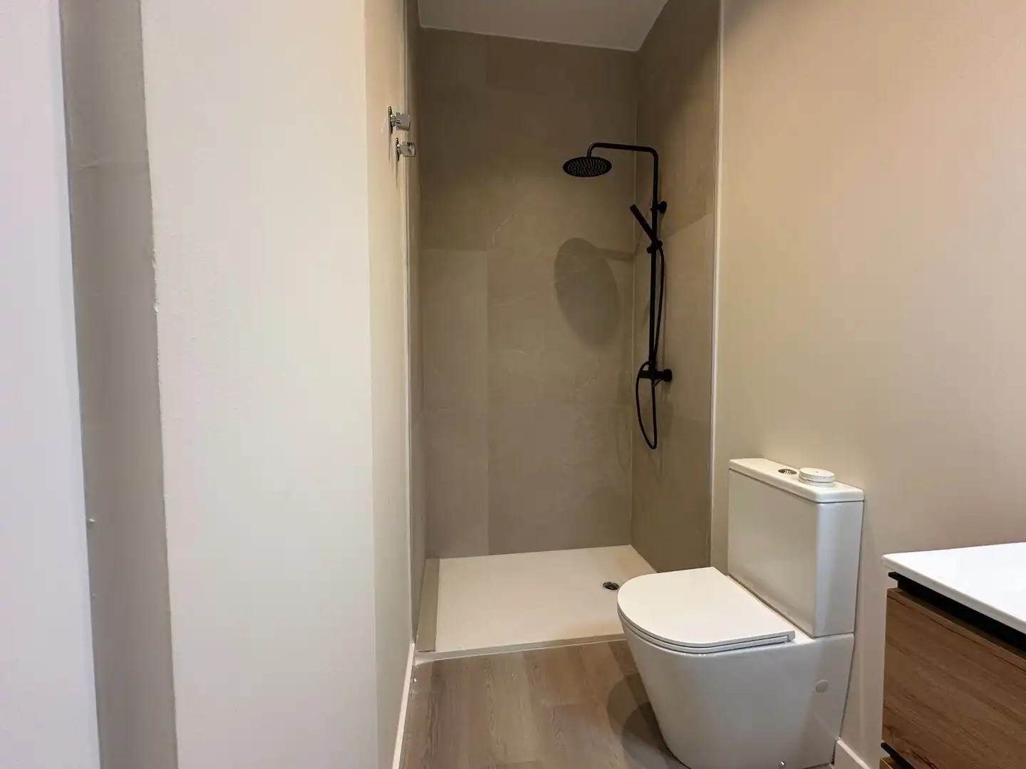 Bathroom of Flat for sale in Ontinyent  with Air Conditioner and Heating