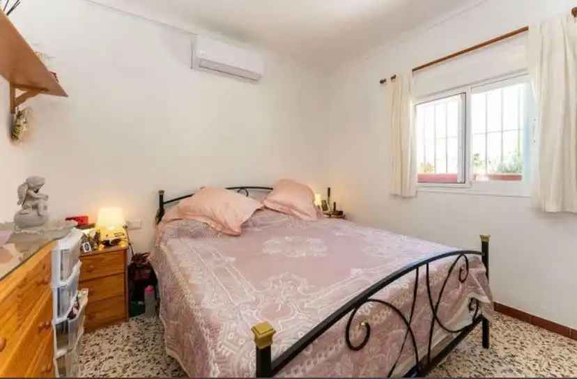 Habitación de Casa o chalet en venta en Teba con Aire acondicionado, Calefacción y Jardín privado