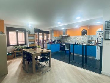 Appartement avec balcon à vendre à Juan Carlos I