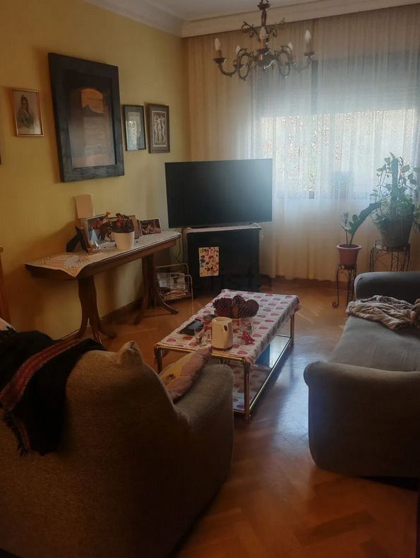 Sala d'estar de Pis en venda en  Madrid Capital amb Aire condicionat, Calefacció i Parquet