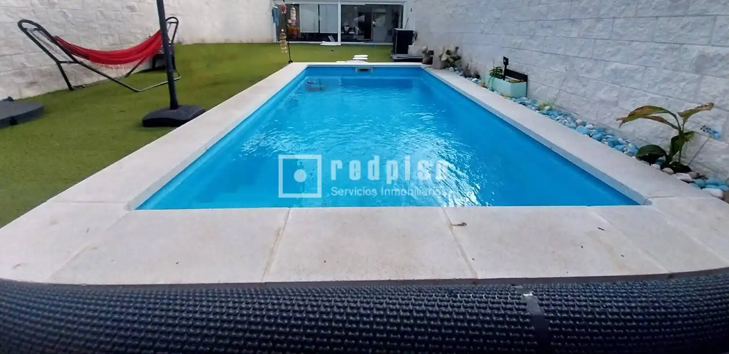 Piscina de Casa o chalet en venta en Rivas-Vaciamadrid con Aire acondicionado, Calefacción y Jardín privado