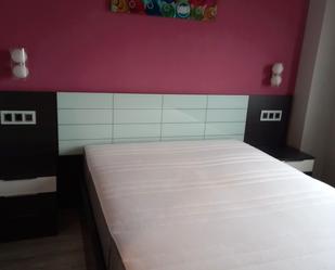 Bedroom of Flat to rent in  Zaragoza Capital  with Air Conditioner