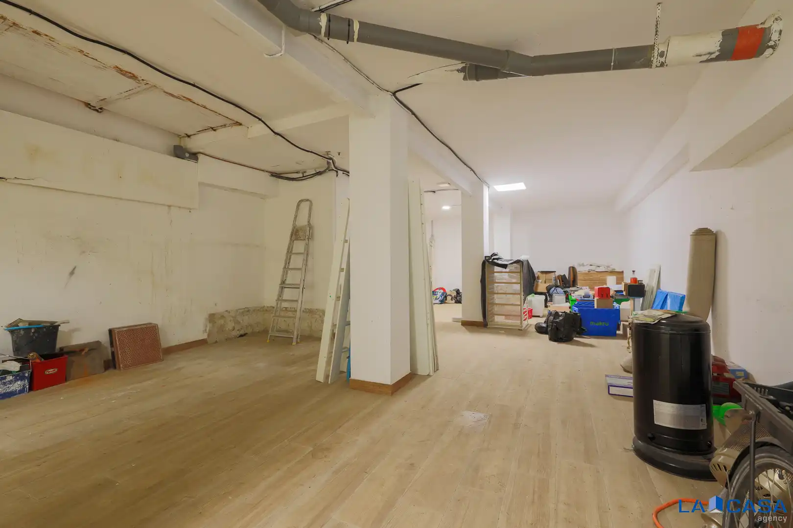 Ground floor for sale in Barcelona