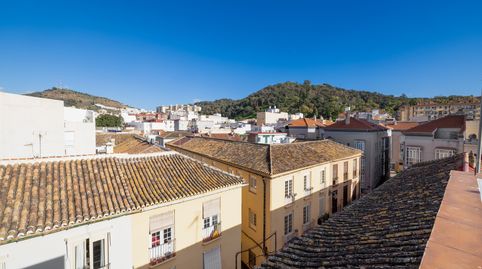 Venta casa independiente junto Plaza de la Merced