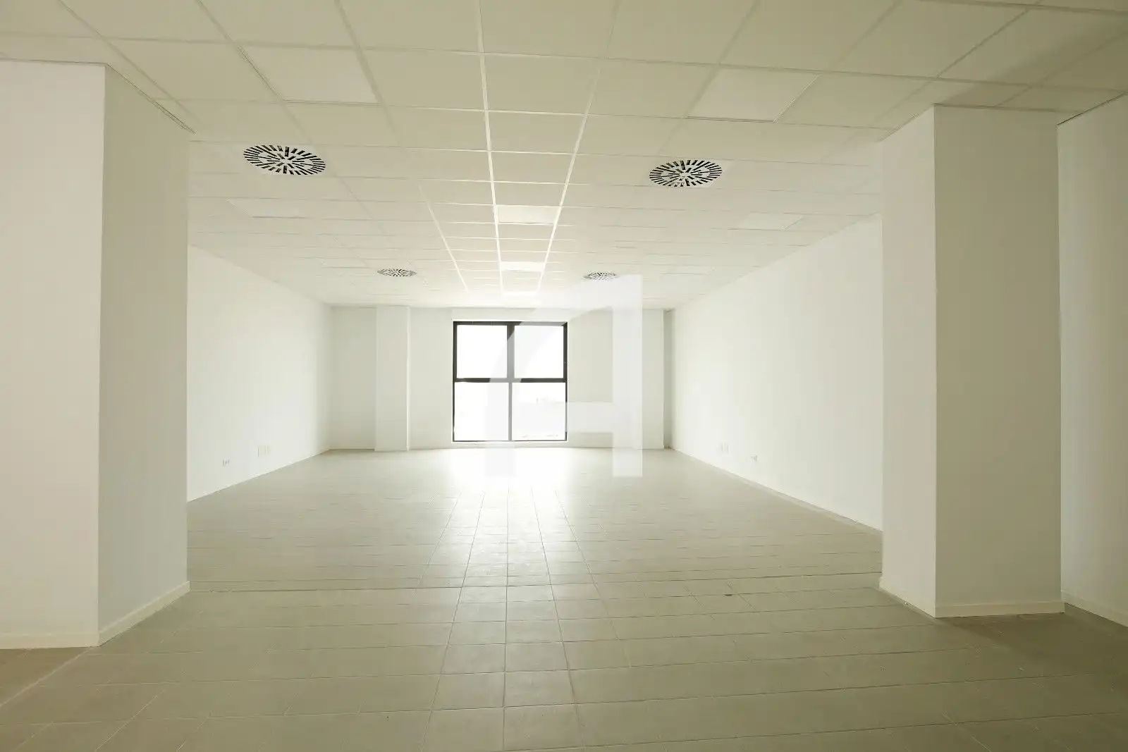 Nave industrial en venta en Madrid