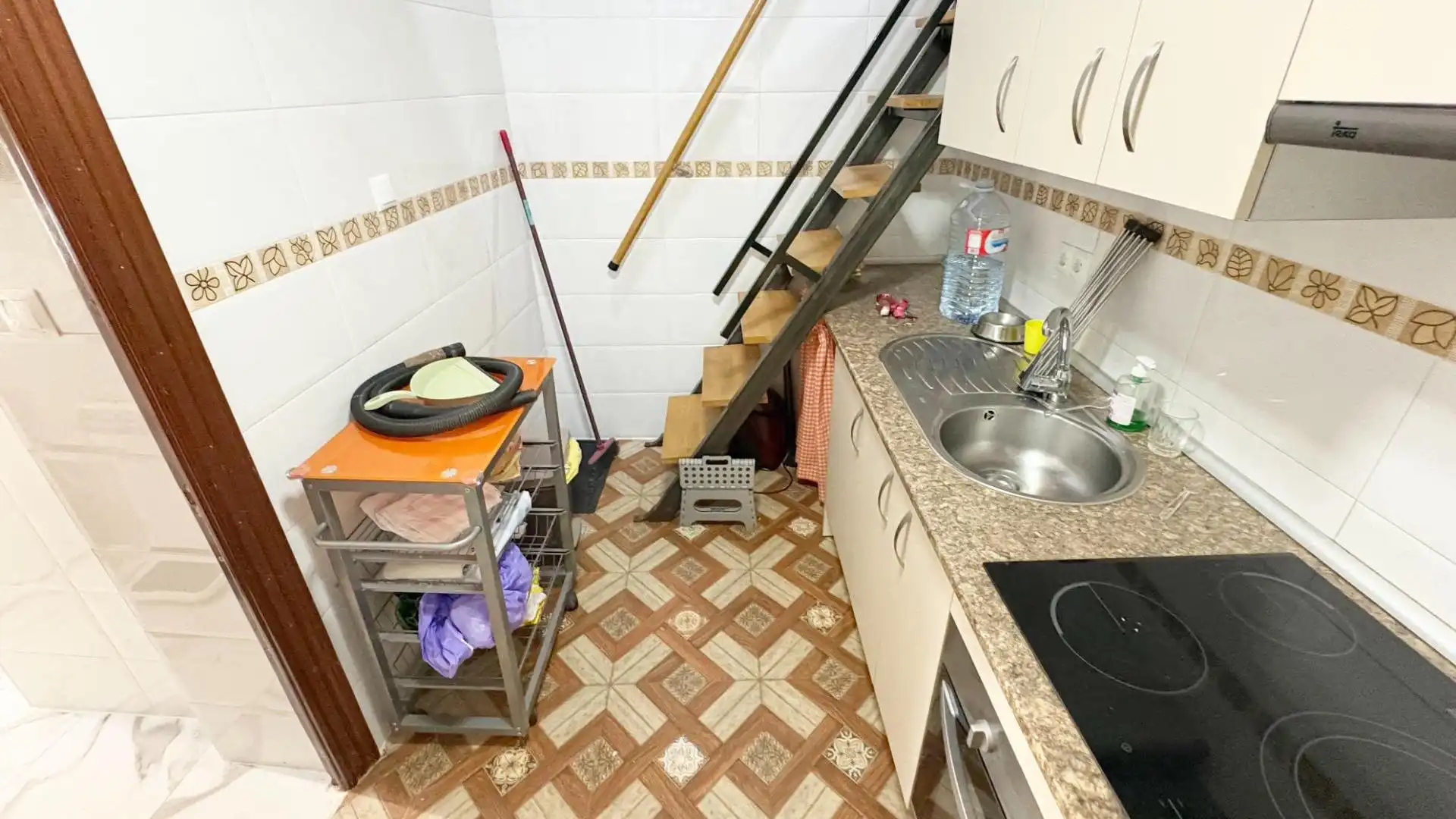 Cuina de Casa o xalet en venda en Pedrosillo de los Aires amb Calefacció i Moblat