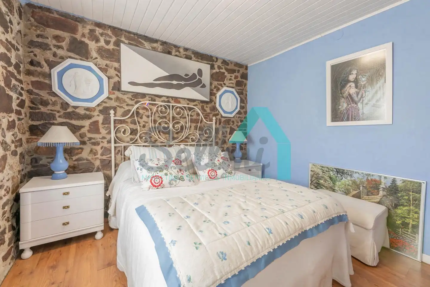 Dormitori de Casa o xalet en venda en Castrillón amb Calefacció, Jardí privat i Parquet