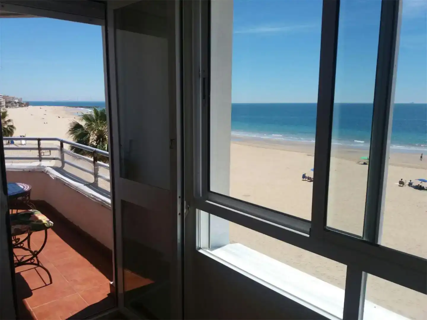 Schlafzimmer von Wohnungen zur Miete in Rota mit Privatgarten, Möbliert und Balkon