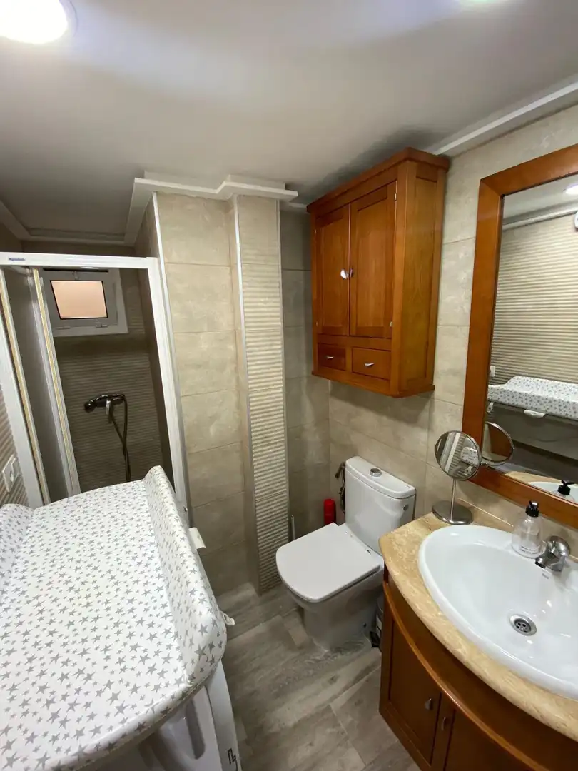 Bathroom of Apartments for sale in Alicante / Alacant