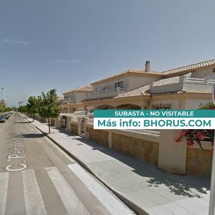 Vista exterior de Casa o xalet en venda en Pilar de la Horadada amb Jardí privat i Piscina