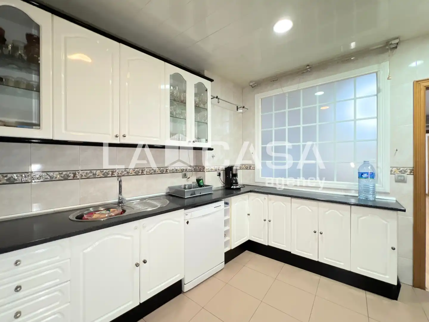 Cocina de Piso en venta en Badalona con Calefacción